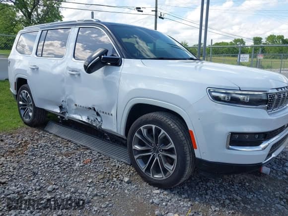 ✅ 2023 Jeep Grand Wagoneer Series III • VIN: 1C4SJVGP5PS503964 • Lot: 42133964. Listed on IAAI with 45,599 mi. Free auction sales archive from the USA and detailed vehicle history report at DreamBid. Image 1.