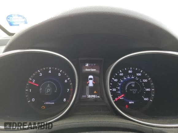 ✅ 2013 Hyundai Santa Fe Sport • VIN: 5XYZU3LA3DG040767 • Lot: 90809145. Wystawiony na Copart z przebiegiem 181 951 mil. Bezpłatny archiwum sprzedaży aukcyjnych z USA i szczegółowy raport historii pojazdu na DreamBid. Zdjęcie 9.