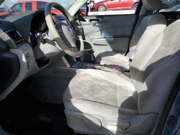 ✅ 2009 Subaru Forester X • VIN: JF2SH63639H738721 • Lot: 92928975. Listed on Copart with 158,032 mi. Free auction sales archive from the USA and detailed vehicle history report at DreamBid. Image 7.