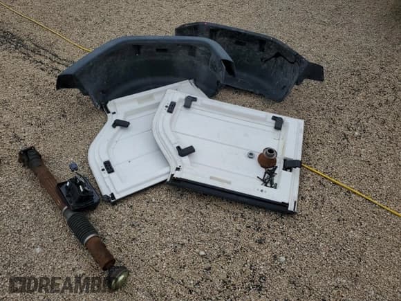 ✅ 2011 Jeep Wrangler Unlimited Rubicon • VIN: 1J4BA6H13BL537964 • Лот: 57532725. Опубликован ранее на Copart с пробегом 71 498 миль. Бесплатный доступ к архиву аукционных продаж из США и подробный отчёт об истории автомобиля на DreamBid. Изображение 12.