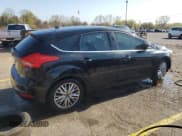 ✅ 2015 Ford Focus Titanium • VIN: 1FADP3N2XFL230263 • Lot: 86443185. Wystawiony na Copart z przebiegiem Nie podano. Bezpłatny archiwum sprzedaży aukcyjnych z USA i szczegółowy raport historii pojazdu na DreamBid. Zdjęcie 3.