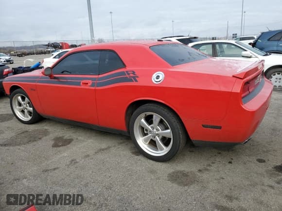 ✅ 2010 Dodge Challenger R/T • VIN: 2B3CJ5DT1AH265214 • Lot: 83183904. Wystawiony na Copart z przebiegiem 122 809 mil. Bezpłatny archiwum sprzedaży aukcyjnych z USA i szczegółowy raport historii pojazdu na DreamBid. Zdjęcie 2.