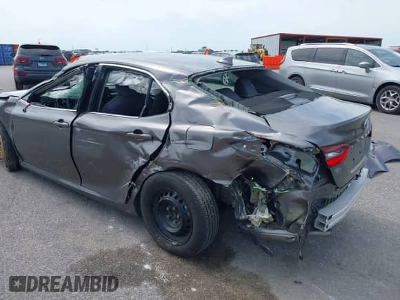 2021 Toyota Camry Hybrid LE с VIN 4T1C31AK7MU551305, выставлен на аукционе IAAI как лот 39548351 с пробегом Не указан миль и . История ставок и продаж доступна на DreamBid. Изображение 19.