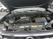 ✅ 2022 Volkswagen Atlas SE • VIN: 1V2KR2CA8NC533992 • Lot: 83814305. Wystawiony na Copart z przebiegiem 56 743 mil. Bezpłatny archiwum sprzedaży aukcyjnych z USA i szczegółowy raport historii pojazdu na DreamBid. Zdjęcie 16.