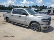 ✅ 2025 Ram 1500 Big Horn • VIN: 1C6RREFG1SN718247 • Лот: 70517305. Опубликован ранее на Copart с пробегом 4 560 миль. Бесплатный доступ к архиву аукционных продаж из США и подробный отчёт об истории автомобиля на DreamBid. Изображение 4.