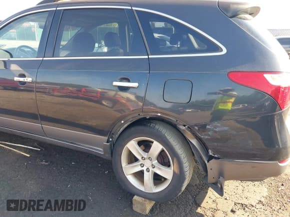 ✅ 2008 Hyundai Veracruz GLS • VIN: KM8NU73C08U050714 • Lot: 42833095. Listed on IAAI with 229,200 mi. Free auction sales archive from the USA and detailed vehicle history report at DreamBid. Image 6.