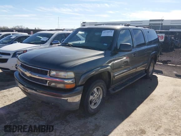✅ 2001 Chevrolet Suburban LT • VIN: 1GNEC16T11J144793 • Lot: 43750938. Listed on IAAI with 212,909 mi. Free auction sales archive from the USA and detailed vehicle history report at DreamBid. Image 2.