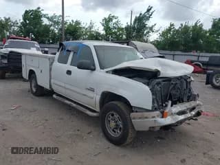 ✅ 2003 Chevrolet Silverado 2500HD LS • VIN: 1GCHC29113E249478 • Lot: 42145187. Listed on IAAI with 580,776 mi. Free auction sales archive from the USA and detailed vehicle history report at DreamBid. Image 1.