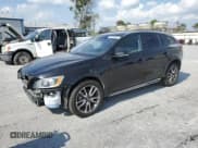 ✅ 2018 Volvo V60 • VIN: YV440MWK6J2042287 • Lot: 51411323. Wystawiony na Copart z przebiegiem 67 321 mil. Bezpłatny archiwum sprzedaży aukcyjnych z USA i szczegółowy raport historii pojazdu na DreamBid. Zdjęcie 1.