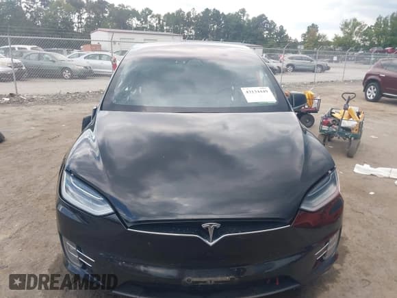 ✅ 2017 Tesla Model X 90D • VIN: 5YJXCAE21HF052403 • Лот: 43134449. Опубликован ранее на IAAI с пробегом 233 982 миль. Бесплатный доступ к архиву аукционных продаж из США и подробный отчёт об истории автомобиля на DreamBid. Изображение 12.