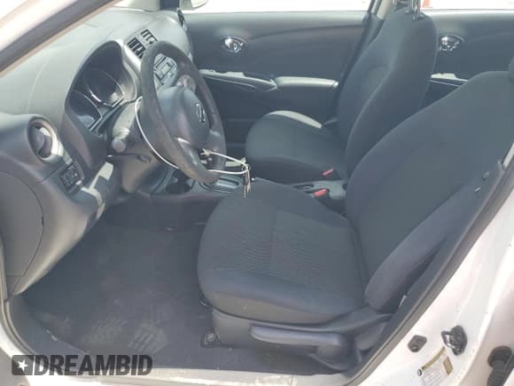 ✅ 2013 Nissan Versa S • VIN: 3N1CN7AP7DL860265 • Lot: 64207245. Wystawiony na Copart z przebiegiem 117 875 mil. Bezpłatny archiwum sprzedaży aukcyjnych z USA i szczegółowy raport historii pojazdu na DreamBid. Zdjęcie 7.