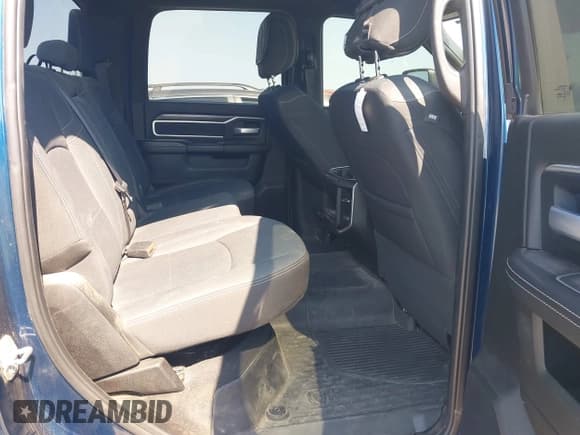 ✅ 2024 Ram 2500 Big Horn • VIN: 3C6UR5DL4RG258904 • Lot: 43165149. Listed on IAAI with 85,735 mi. Free auction sales archive from the USA and detailed vehicle history report at DreamBid. Image 8.