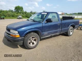 ✅ 2000 Chevrolet S-10 • VIN: 1GCCS1452Y8213855 • Lot: 65720625. Listed on Copart with 105,199 mi. Free auction sales archive from the USA and detailed vehicle history report at DreamBid. Image 1.