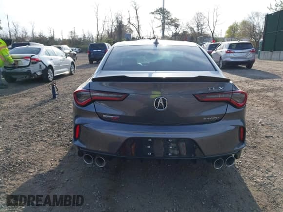 ✅ 2023 Acura TLX Type S • VIN: 19UUB7F95PA001368 • Lot: 42119669. Listed on IAAI with 5,889 mi. Free auction sales archive from the USA and detailed vehicle history report at DreamBid. Image 16.