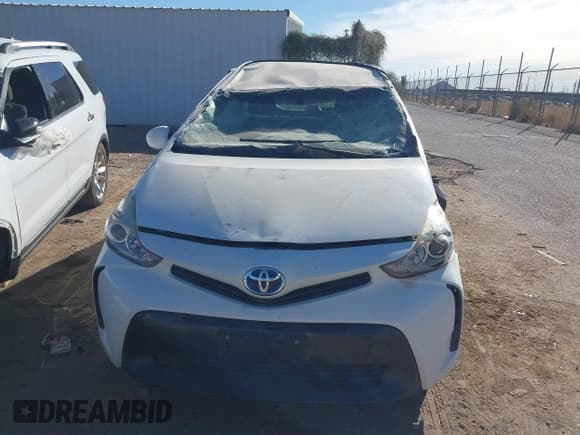 ✅ 2015 Toyota Prius Two • VIN: JTDZN3EUXFJ034701 • Лот: 41175634. Опубликован ранее на IAAI с пробегом Не указан. Бесплатный доступ к архиву аукционных продаж из США и подробный отчёт об истории автомобиля на DreamBid. Изображение 12.