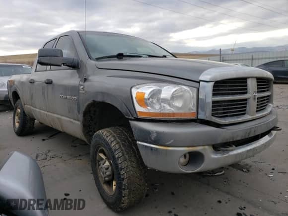 2006 Dodge 3500 SLT z VIN 3D7LX38C76G173517, wystawiony jako Copart lot #44635905 z przebiegiem 294 333 mil mil oraz Szkoda całkowita • Salvage title. Historia ofert i sprzedaży dostępna na DreamBid. Obrazek 4.