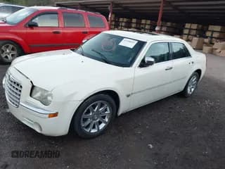 ✅ 2006 Chrysler 300 C • VIN: 2C3KA63H36H141244 • Лот: 43708894. Опубликован ранее на IAAI с пробегом 236 012 миль. Бесплатный доступ к архиву аукционных продаж из США и подробный отчёт об истории автомобиля на DreamBid. Изображение 2.