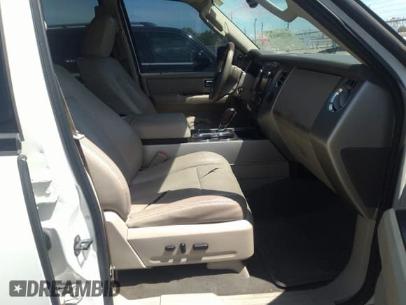 ✅ 2010 Ford Expedition Max Limited • VIN: 1FMJK1K57AEA64081 • Лот: 42739413. Опубликован ранее на IAAI с пробегом 237 923 миль. Бесплатный доступ к архиву аукционных продаж из США и подробный отчёт об истории автомобиля на DreamBid. Изображение 5.