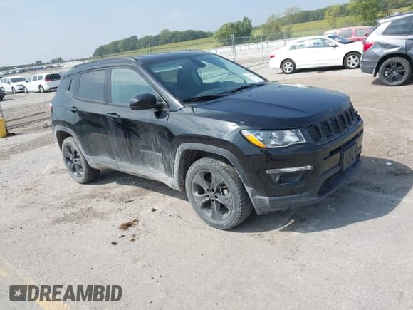 ✅ 2019 Jeep Compass Latitude • VIN: 3C4NJDBB9KT631067 • Lot: 43156049. Listed on IAAI with 127,713 mi. Free auction sales archive from the USA and detailed vehicle history report at DreamBid. Image 1.