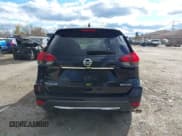 ✅ 2017 Nissan Rogue SV • VIN: KNMAT2MV8HP506823 • Lot: 43530029. Wystawiony na IAAI z przebiegiem 151 828 mil. Bezpłatny archiwum sprzedaży aukcyjnych z USA i szczegółowy raport historii pojazdu na DreamBid. Zdjęcie 16.