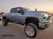 ✅ 2024 Chevrolet Silverado 2500HD LTZ • VIN: 2GC4YPEY0R1173987 • Lot: 86664225. Wystawiony na Copart z przebiegiem 14 504 mil. Bezpłatny archiwum sprzedaży aukcyjnych z USA i szczegółowy raport historii pojazdu na DreamBid. Zdjęcie 4.