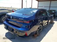 ✅ 2023 BMW i7 xDrive60 • VIN: WBY53EJ09PCN12596 • Lot: 43004308. Wystawiony na IAAI z przebiegiem 6 960 mil. Bezpłatny archiwum sprzedaży aukcyjnych z USA i szczegółowy raport historii pojazdu na DreamBid. Zdjęcie 4.