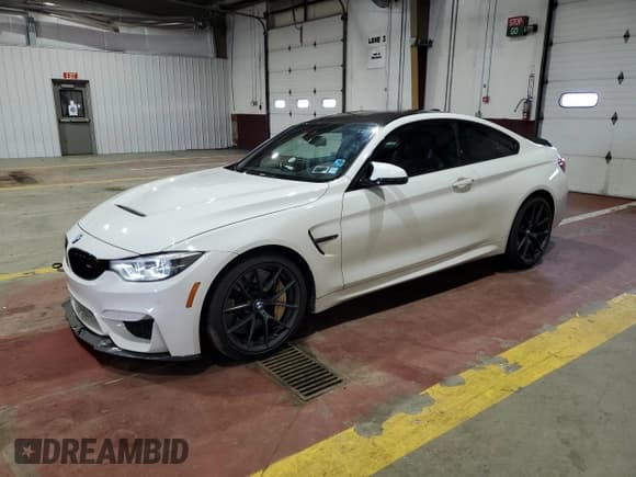 ✅ 2020 BMW M4 CS • VIN: WBS3S7C05LAH85119 • Лот: 51447925. Опубликован ранее на Copart с пробегом 75 216 миль. Бесплатный доступ к архиву аукционных продаж из США и подробный отчёт об истории автомобиля на DreamBid. Изображение 1.