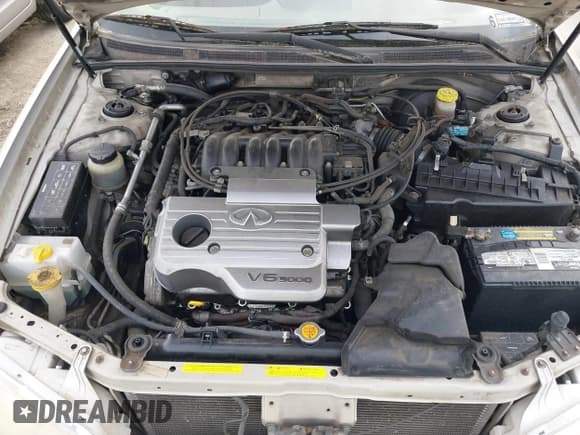 ✅ 2001 Infiniti I30 Luxury • VIN: JNKCA31A31T000348 • Lot: 41948369. Listed on IAAI with 181,394 mi. Free auction sales archive from the USA and detailed vehicle history report at DreamBid. Image 10.