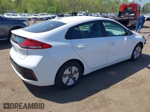 ✅ 2017 Hyundai Ioniq Blue • VIN: KMHC65LC2HU052356 • Lot: 42128416. Wystawiony na IAAI z przebiegiem 57 874 mil. Bezpłatny archiwum sprzedaży aukcyjnych z USA i szczegółowy raport historii pojazdu na DreamBid. Zdjęcie 4.
