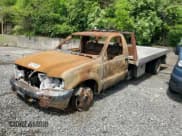 ✅ 2000 Ford F-550 • VIN: 1FDAF57S8YEC01694 • Лот: 56211855. Опубликован ранее на Copart с пробегом Не указан. Бесплатный доступ к архиву аукционных продаж из США и подробный отчёт об истории автомобиля на DreamBid. Изображение 1.