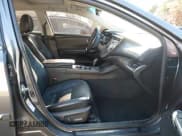 ✅ 2018 Toyota Avalon Hybrid XLE Plus • VIN: 4T1BD1EB2JU060509 • Lot: 43551816. Wystawiony na IAAI z przebiegiem 99 842 mil. Bezpłatny archiwum sprzedaży aukcyjnych z USA i szczegółowy raport historii pojazdu na DreamBid. Zdjęcie 5.