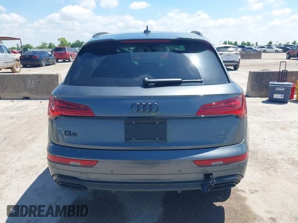 ✅ 2024 Audi Q5 S line Premium • VIN: WA1GAAFY8R2118047 • Лот: 42238627. Опубликован ранее на IAAI с пробегом 7 855 миль. Бесплатный доступ к архиву аукционных продаж из США и подробный отчёт об истории автомобиля на DreamBid. Изображение 16.