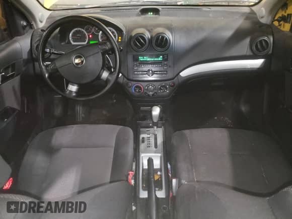 2010 Chevrolet Aveo 1LT z VIN KL1TD5DE7AB101005, wystawiony jako Copart lot #83117764 z przebiegiem 97 957 mil mil oraz Szkoda całkowita • Salvage title. Historia ofert i sprzedaży dostępna na DreamBid. Obrazek 8.