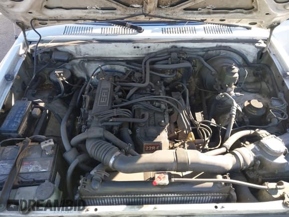 ✅ 1992 Toyota Pickup DLX • VIN: JT4RN93P5N5054068 • Lot: 43857036. Listed on IAAI with 245,685 mi. Free auction sales archive from the USA and detailed vehicle history report at DreamBid. Image 10.