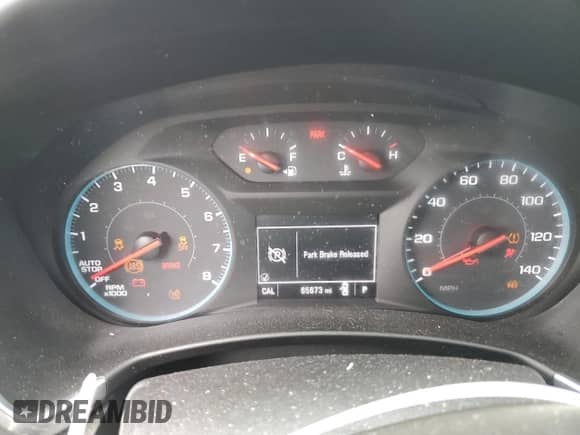 2018 Chevrolet Equinox LS z VIN 3GNAXHEVXJL106213, wystawiony jako Copart lot #82085555 z przebiegiem 65 673 mil mil oraz Szkoda całkowita • Salvage title. Historia ofert i sprzedaży dostępna na DreamBid. Obrazek 9.