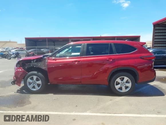 ✅ 2023 Toyota Highlander L • VIN: 5TDKDRAHXPS509316 • Lot: 42674115. Wystawiony na IAAI z przebiegiem 6 121 mil. Bezpłatny archiwum sprzedaży aukcyjnych z USA i szczegółowy raport historii pojazdu na DreamBid. Zdjęcie 15.