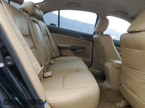 ✅ 2010 Honda Accord LX-P • VIN: 1HGCP2F45AA047813 • Lot: 93245185. Listed on Copart with 253,652 mi. Free auction sales archive from the USA and detailed vehicle history report at DreamBid. Image 10.