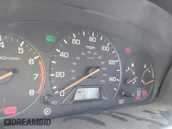 ✅ 2001 Honda Accord EX • VIN: 1HGCG31581A025438 • Lot: 42371624. Wystawiony na IAAI z przebiegiem 267 059 mil. Bezpłatny archiwum sprzedaży aukcyjnych z USA i szczegółowy raport historii pojazdu na DreamBid. Zdjęcie 7.