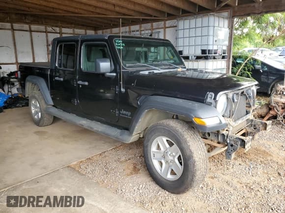 ✅ 2020 Jeep Gladiator Sport S • VIN: 1C6HJTAG1LL139948 • Lot: 54264685. Wystawiony na Copart z przebiegiem 74 779 mil. Bezpłatny archiwum sprzedaży aukcyjnych z USA i szczegółowy raport historii pojazdu na DreamBid. Zdjęcie 4.