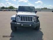 ✅ 2014 Jeep Wrangler Unlimited Sahara • VIN: 1C4BJWEG9EL108847 • Lot: 70563165. Wystawiony na Copart z przebiegiem 172 316 mil. Bezpłatny archiwum sprzedaży aukcyjnych z USA i szczegółowy raport historii pojazdu na DreamBid. Zdjęcie 14.