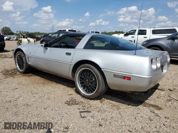 ✅ 1996 Chevrolet Corvette • VIN: 1G1YY22P8T5111896 • Lot: 65449105. Listed on Copart with 68,667 mi. Free auction sales archive from the USA and detailed vehicle history report at DreamBid. Image 2.