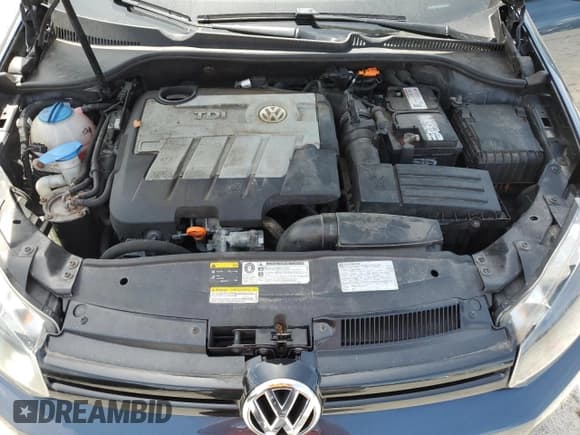 ✅ 2013 Volkswagen Golf TDI w/Sunroof & Nav • VIN: WVWNM7AJ9DW125303 • Лот: 57137025. Опубликован ранее на Copart с пробегом 68 021 миль. Бесплатный доступ к архиву аукционных продаж из США и подробный отчёт об истории автомобиля на DreamBid. Изображение 11.