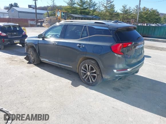 ✅ 2019 GMC Terrain Denali • VIN: 3GKALXEX3KL245766 • Lot: 43607822. Wystawiony na IAAI z przebiegiem 135 073 mil. Bezpłatny archiwum sprzedaży aukcyjnych z USA i szczegółowy raport historii pojazdu na DreamBid. Zdjęcie 3.