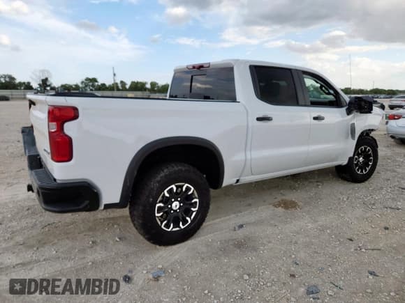 ✅ 2025 Chevrolet Silverado 1500 ZR2 • VIN: 3GCUKHEL7SG253280 • Лот: 70714785. Опубликован ранее на Copart с пробегом 3 116 миль. Бесплатный доступ к архиву аукционных продаж из США и подробный отчёт об истории автомобиля на DreamBid. Изображение 3.