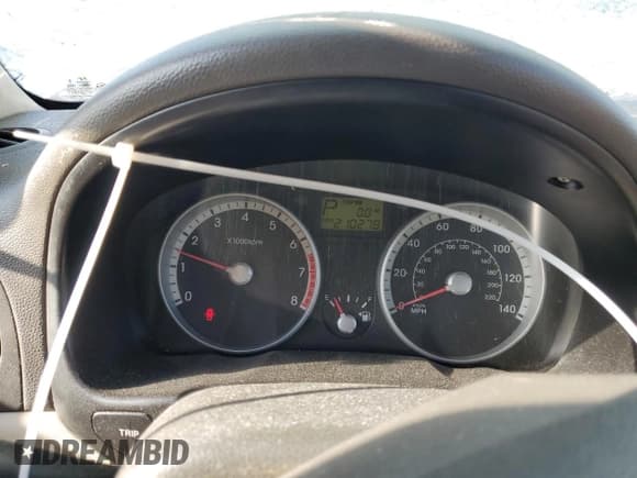 ✅ 2009 Hyundai Accent Auto GLS • VIN: KMHCN46C79U334499 • Лот: 42170645. Опубликован ранее на Copart с пробегом 210 278 миль. Бесплатный доступ к архиву аукционных продаж из США и подробный отчёт об истории автомобиля на DreamBid. Изображение 9.