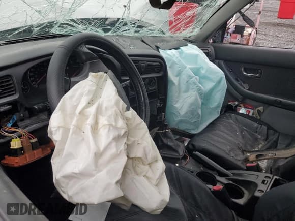 ✅ 2004 Subaru Legacy L • VIN: 4S3BE625846203615 • Lot: 72932134. Listed on Copart with Not provided. Free auction sales archive from the USA and detailed vehicle history report at DreamBid. Image 8.