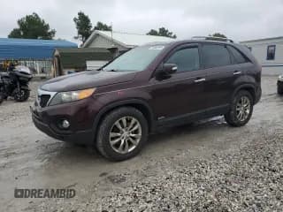 ✅ 2011 Kia Sorento EX • VIN: 5XYKUDA29BG123930 • Lot: 89840245. Wystawiony na Copart z przebiegiem 259 128 mil. Bezpłatny archiwum sprzedaży aukcyjnych z USA i szczegółowy raport historii pojazdu na DreamBid. Zdjęcie 1.