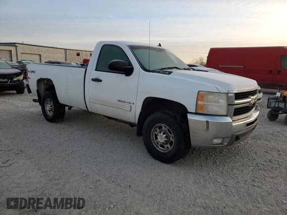 ✅ 2007 Chevrolet Silverado 2500HD Work Truck • VIN: 1GCHK24K47E535835 • Lot: 82085774. Wystawiony na Copart z przebiegiem 187 627 mil. Bezpłatny archiwum sprzedaży aukcyjnych z USA i szczegółowy raport historii pojazdu na DreamBid. Zdjęcie 4.