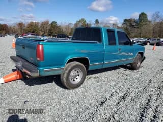 ✅ 1994 GMC Sierra 2500 • VIN: 2GTFC29K2R1589717 • Lot: 80497254. Wystawiony na Copart z przebiegiem 236 816 mil. Bezpłatny archiwum sprzedaży aukcyjnych z USA i szczegółowy raport historii pojazdu na DreamBid. Zdjęcie 3.