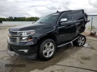 2019 Chevrolet Tahoe Premier с VIN 1GNSCCKC8KR260631, выставлен на аукционе Copart как лот 72052205 с пробегом 98 975 миль миль и Списание • Salvage title. История ставок и продаж доступна на DreamBid. Изображение 1.